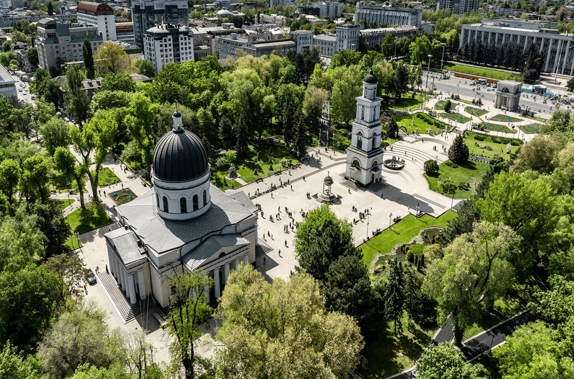 Вечірній Кишинів